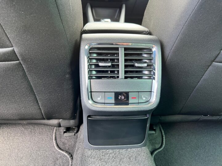 Abbildung Fahrzeugdetailansicht Skoda Octavia - Nr. 32