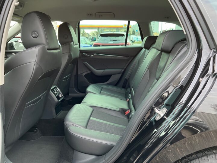 Abbildung Fahrzeugdetailansicht Skoda Octavia - Nr. 13