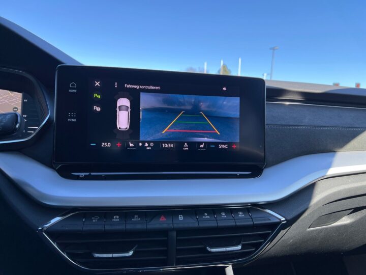 Abbildung Fahrzeugdetailansicht Skoda Octavia - Nr. 27