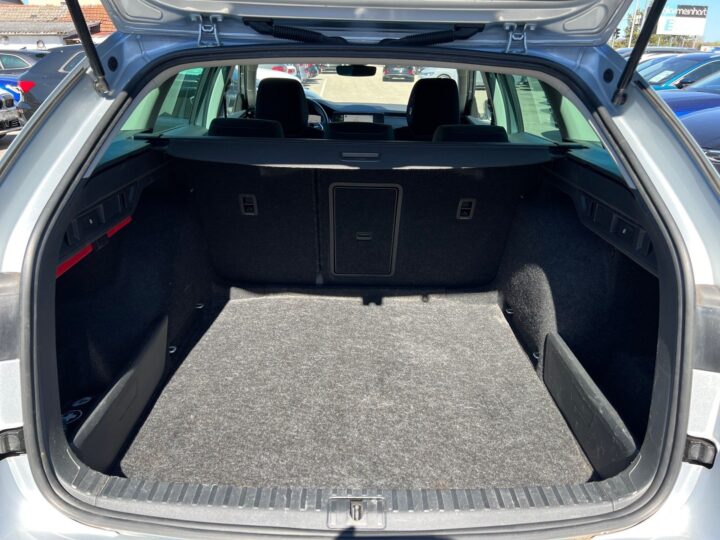 Abbildung Fahrzeugdetailansicht Skoda Octavia - Nr. 14