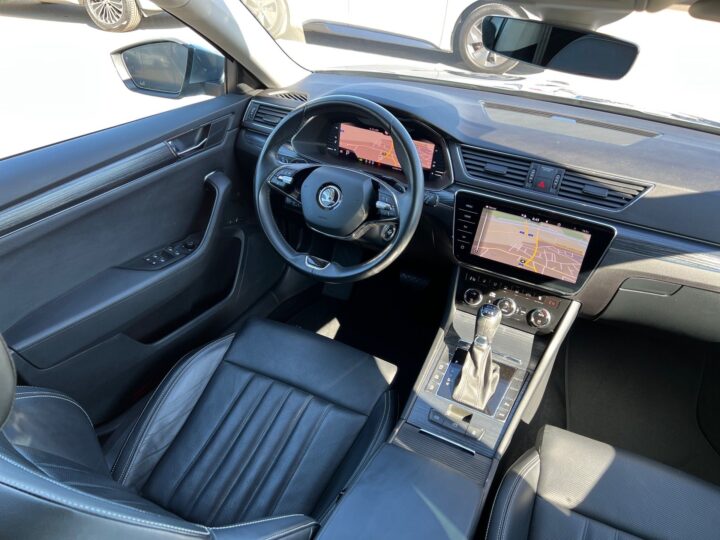 Abbildung Fahrzeugdetailansicht Skoda Superb - Nr. 11