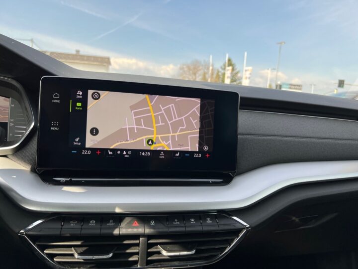 Abbildung Fahrzeugdetailansicht Skoda Octavia - Nr. 25