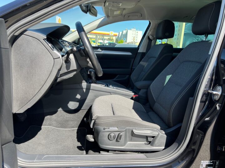 Abbildung Fahrzeugdetailansicht Volkswagen Passat Variant - Nr. 12