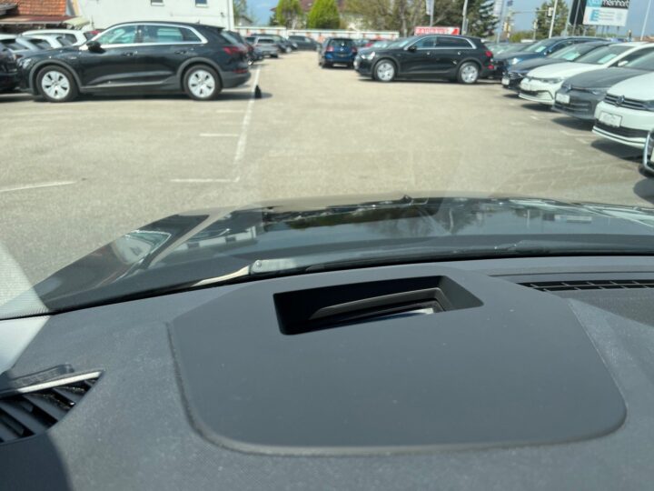 Abbildung Fahrzeugdetailansicht Skoda Octavia - Nr. 46