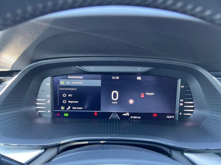 Abbildung Fahrzeugdetailansicht Skoda Octavia - Nr. 16