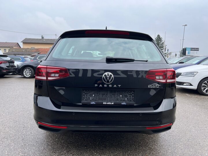 Abbildung Fahrzeugdetailansicht Volkswagen Passat Variant - Nr. 3
