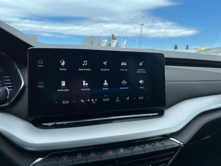 Abbildung Fahrzeugdetailansicht Skoda Octavia - Nr. 18