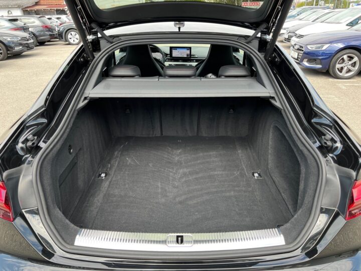 Abbildung Fahrzeugdetailansicht Audi A5 - Nr. 14