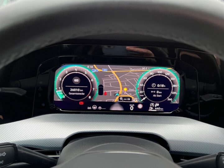 Abbildung Fahrzeugdetailansicht Volkswagen Golf - Nr. 16