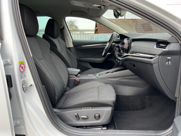 Abbildung Fahrzeugdetailansicht Skoda Octavia - Nr. 33