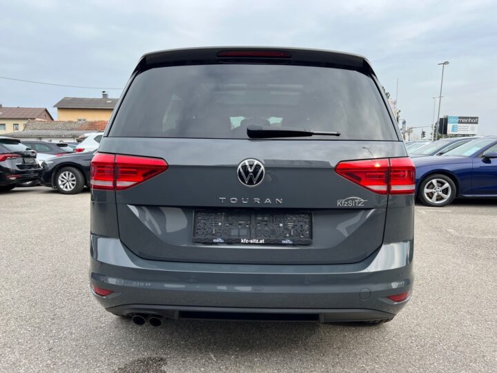 Abbildung Fahrzeugdetailansicht Volkswagen Touran - Nr. 3