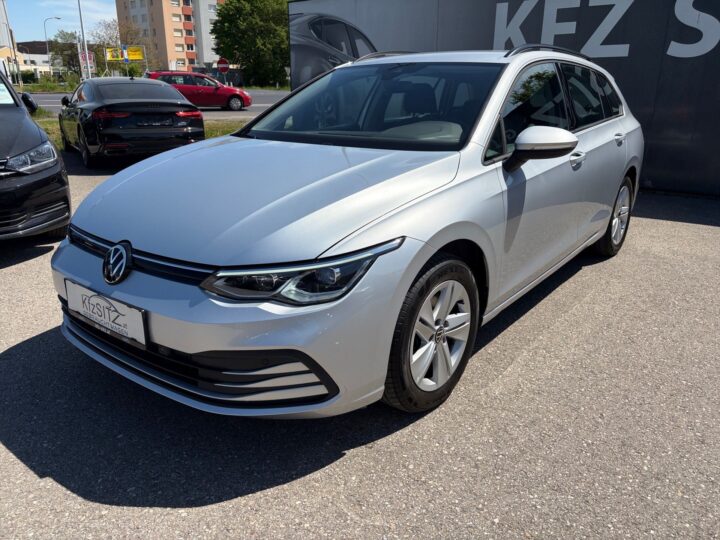 Abbildung Fahrzeugdetailansicht Volkswagen Golf Variant - Nr. 6