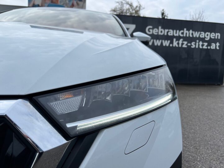 Abbildung Fahrzeugdetailansicht Skoda Octavia - Nr. 35