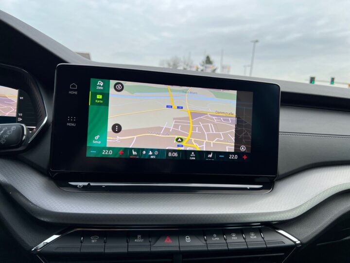 Abbildung Fahrzeugdetailansicht Skoda Octavia - Nr. 23