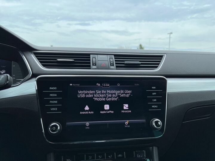 Abbildung Fahrzeugdetailansicht Skoda Superb - Nr. 22