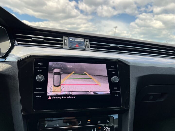 Abbildung Fahrzeugdetailansicht Volkswagen Passat Variant - Nr. 26