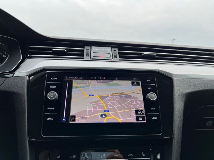 Abbildung Fahrzeugdetailansicht Volkswagen Passat Variant - Nr. 22