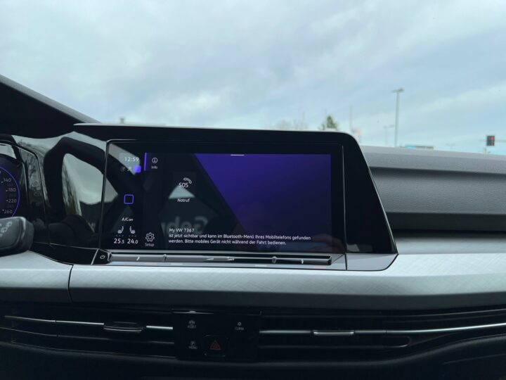 Abbildung Fahrzeugdetailansicht Volkswagen Golf Variant - Nr. 21