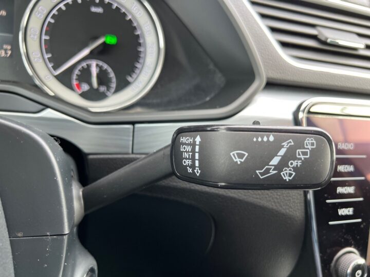 Abbildung Fahrzeugdetailansicht Skoda Superb - Nr. 41