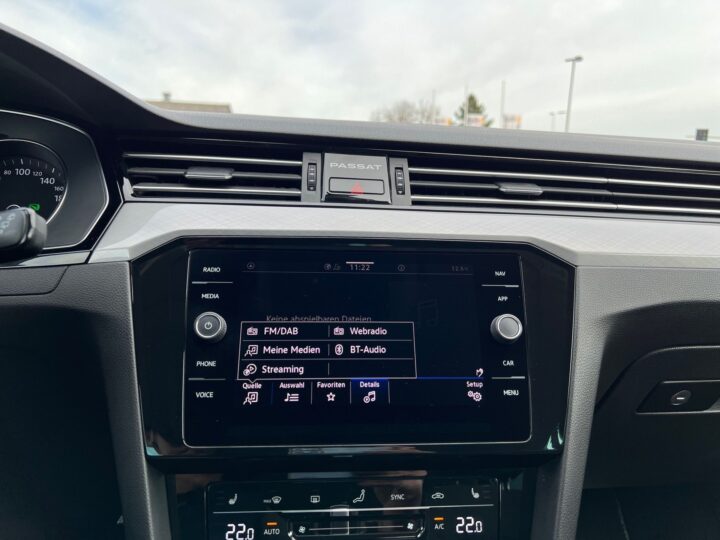 Abbildung Fahrzeugdetailansicht Volkswagen Passat Variant - Nr. 20