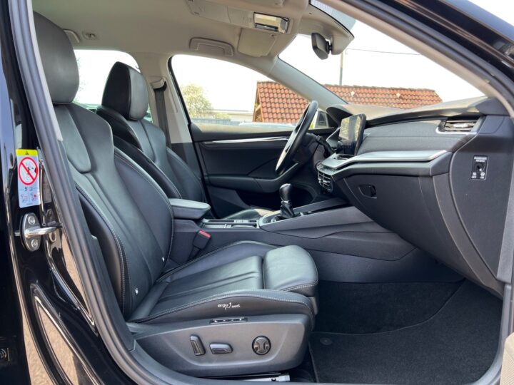 Abbildung Fahrzeugdetailansicht Skoda Octavia - Nr. 34