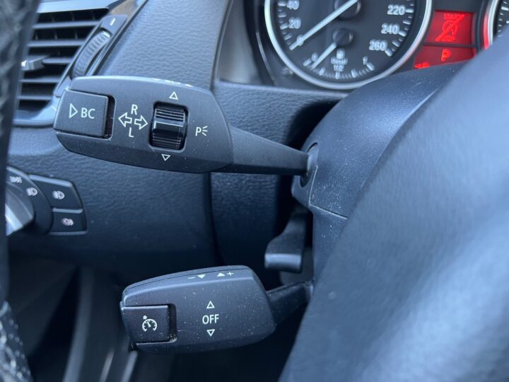 Abbildung Fahrzeugdetailansicht BMW X1 - Nr. 37