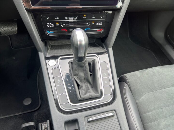 Abbildung Fahrzeugdetailansicht Volkswagen Passat Variant - Nr. 28