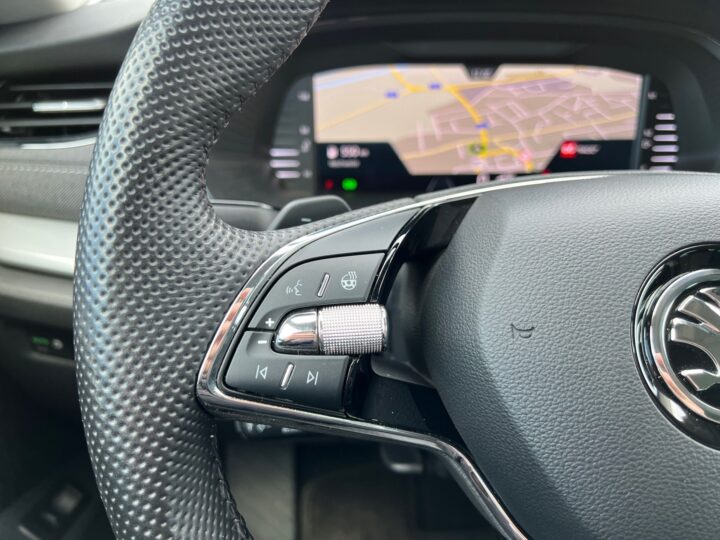 Abbildung Fahrzeugdetailansicht Skoda Octavia - Nr. 42