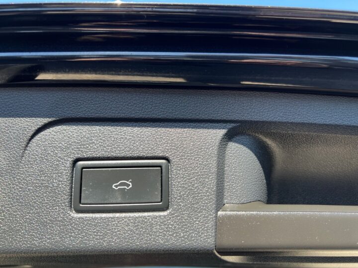 Abbildung Fahrzeugdetailansicht Volkswagen Touran - Nr. 40