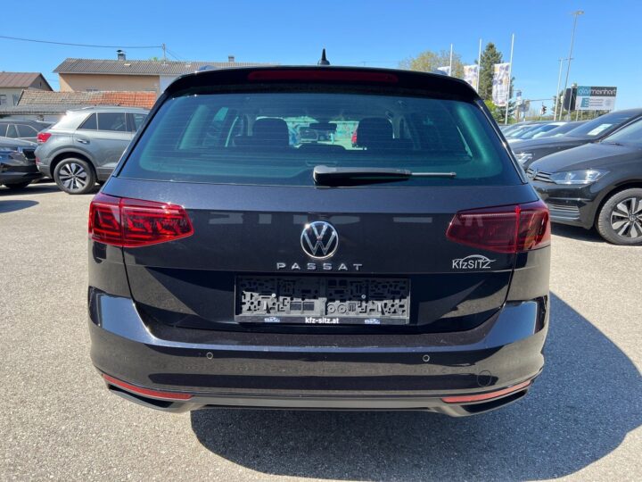 Abbildung Fahrzeugdetailansicht Volkswagen Passat Variant - Nr. 3