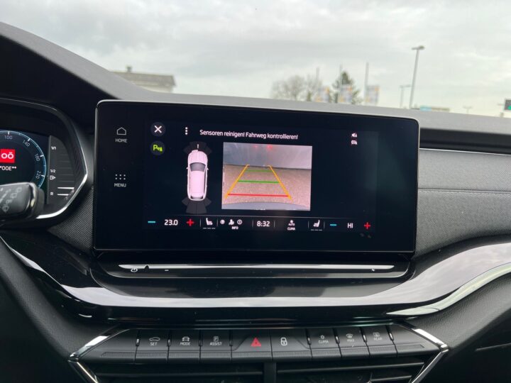 Abbildung Fahrzeugdetailansicht Skoda Octavia - Nr. 27