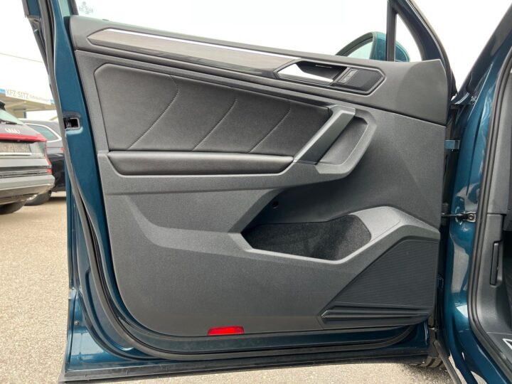 Abbildung Fahrzeugdetailansicht Volkswagen Tiguan - Nr. 29