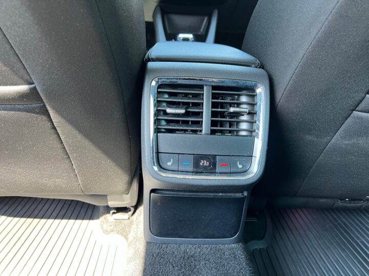 Abbildung Fahrzeugdetailansicht Skoda Octavia - Nr. 32