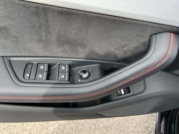 Abbildung Fahrzeugdetailansicht Audi A5 - Nr. 31