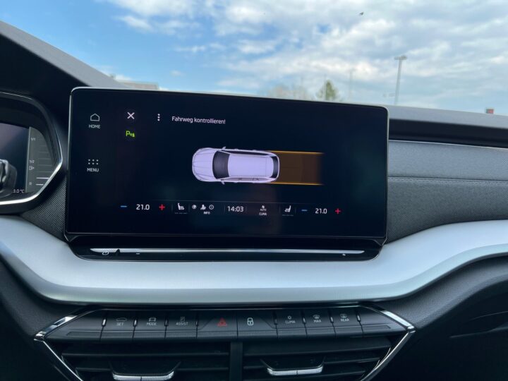 Abbildung Fahrzeugdetailansicht Skoda Octavia - Nr. 26