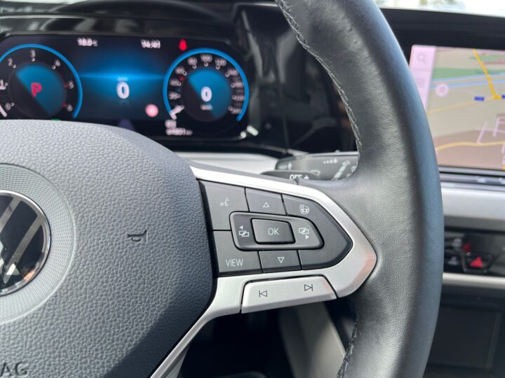 Abbildung Fahrzeugdetailansicht Volkswagen Golf Variant - Nr. 40