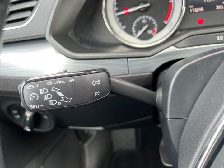 Abbildung Fahrzeugdetailansicht Skoda Superb - Nr. 42