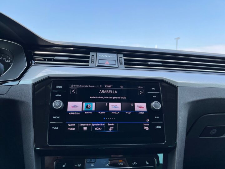 Abbildung Fahrzeugdetailansicht Volkswagen Passat Variant - Nr. 19