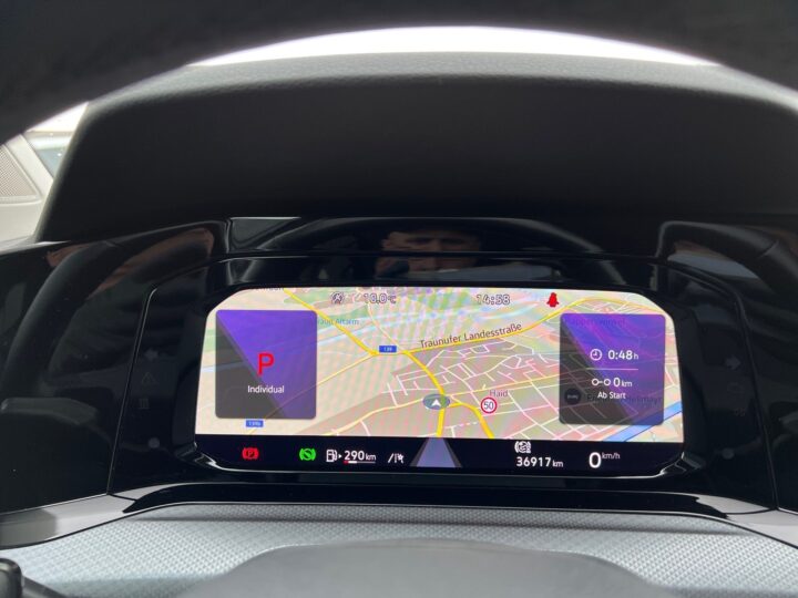 Abbildung Fahrzeugdetailansicht Volkswagen Golf - Nr. 16