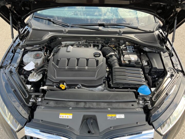 Abbildung Fahrzeugdetailansicht Skoda Octavia - Nr. 34