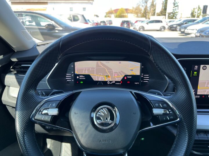 Abbildung Fahrzeugdetailansicht Skoda Octavia - Nr. 15