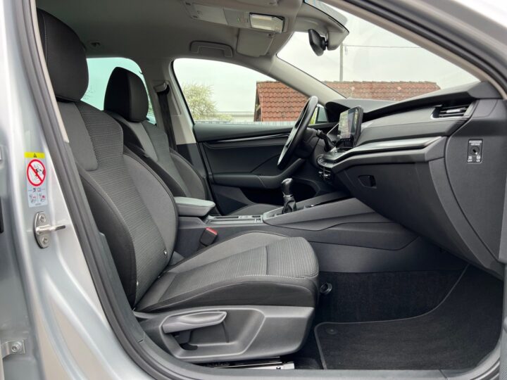 Abbildung Fahrzeugdetailansicht Skoda Octavia - Nr. 32