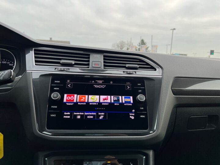 Abbildung Fahrzeugdetailansicht Volkswagen Tiguan - Nr. 19