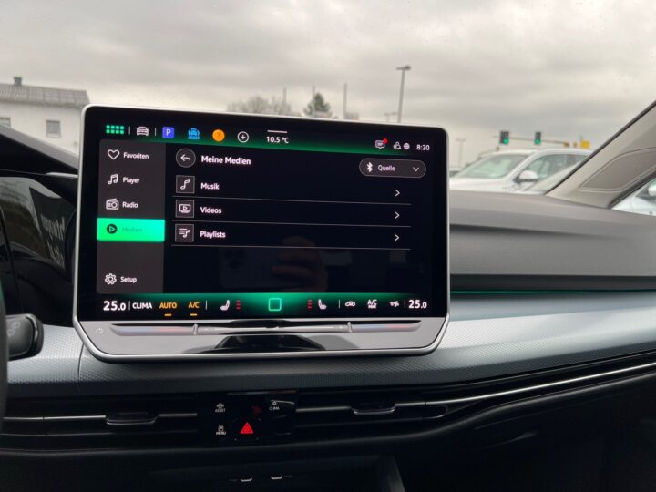 Abbildung Fahrzeugdetailansicht Volkswagen Golf - Nr. 20