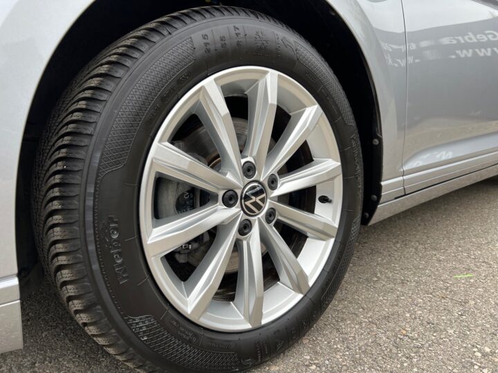 Abbildung Fahrzeugdetailansicht Volkswagen Passat Variant - Nr. 36