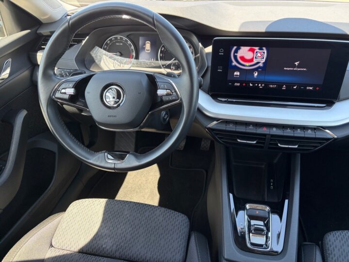 Abbildung Fahrzeugdetailansicht Skoda Octavia - Nr. 10
