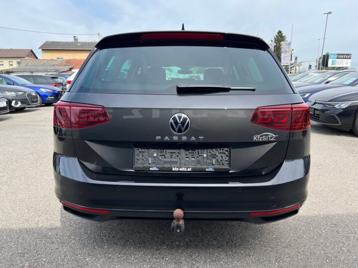 Abbildung Fahrzeugdetailansicht Volkswagen Passat Variant - Nr. 3