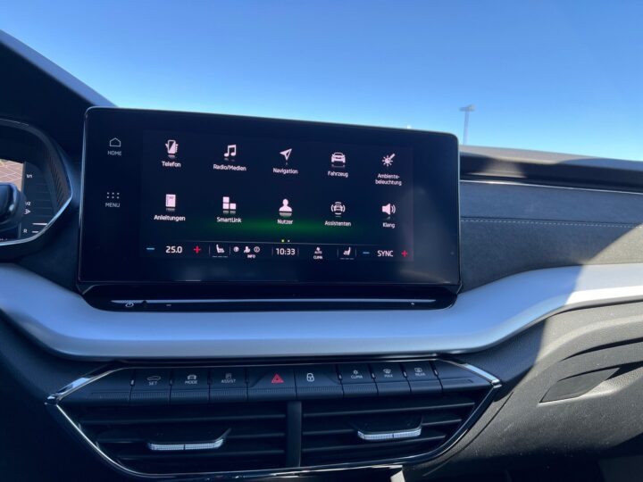 Abbildung Fahrzeugdetailansicht Skoda Octavia - Nr. 18