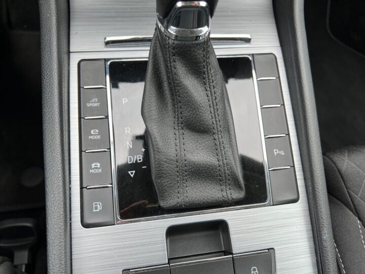 Abbildung Fahrzeugdetailansicht Skoda Superb - Nr. 29