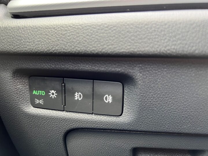 Abbildung Fahrzeugdetailansicht Skoda Octavia - Nr. 45